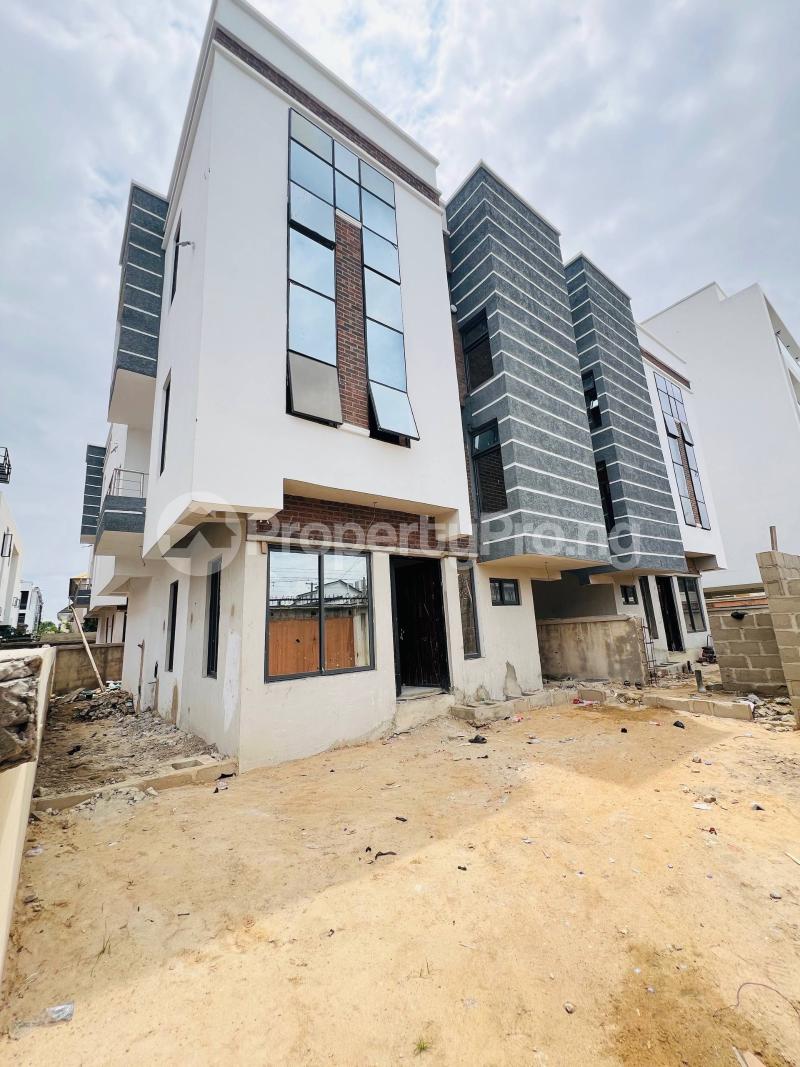 4 bedroom House for sale In A Gated And Secured Estate Lekki Phase 1 Lekki Lagos - 0