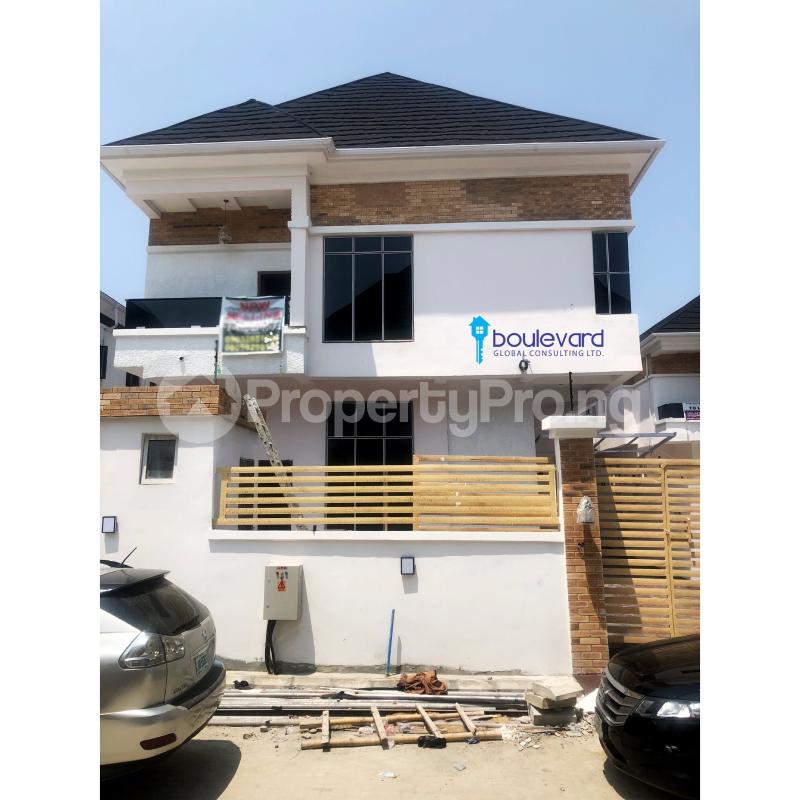 4 bedroom House for sale Orchid Rd, Lekki Lagos