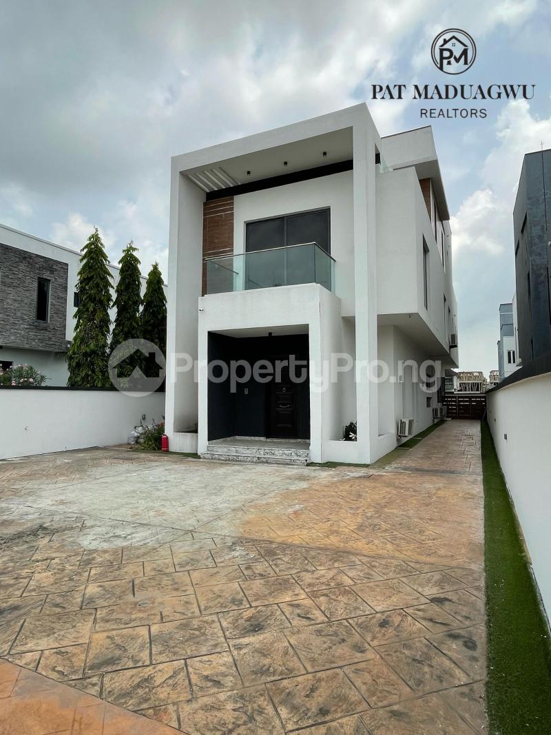 4 bedroom House for sale Lekki Lagos