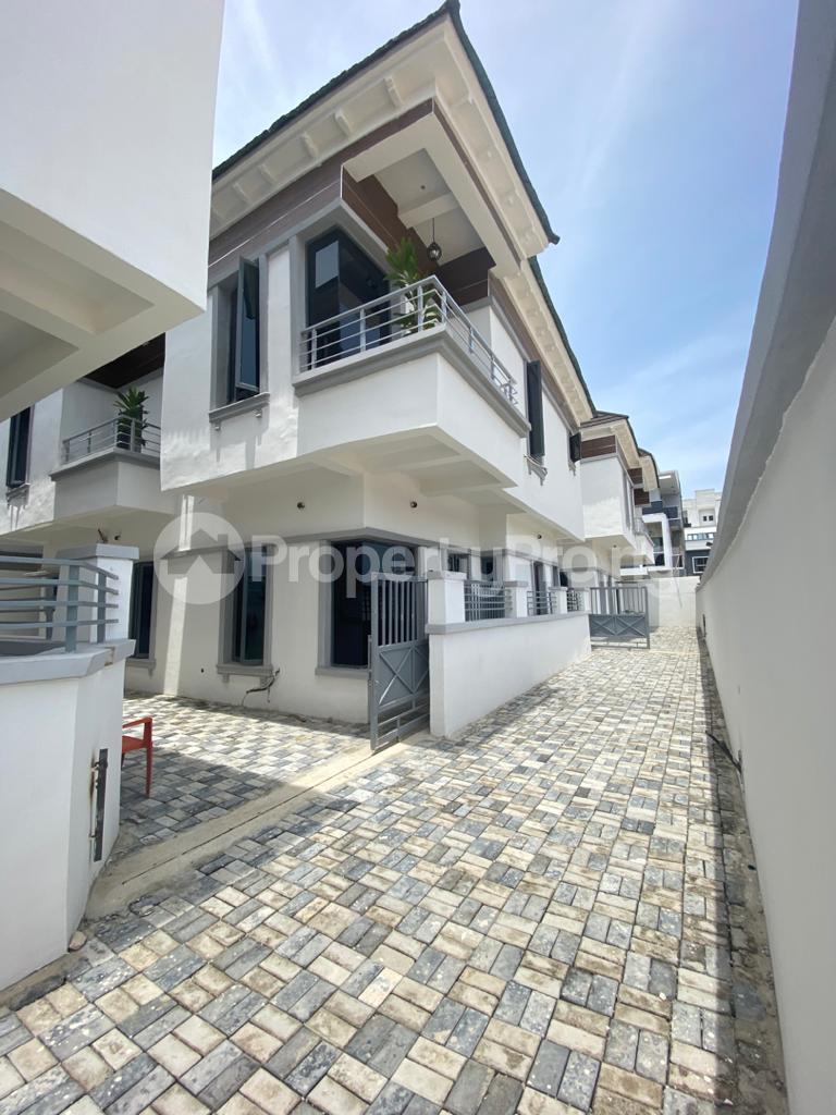 House for sale 2nd Lekki Toll Gate Lekki Lagos