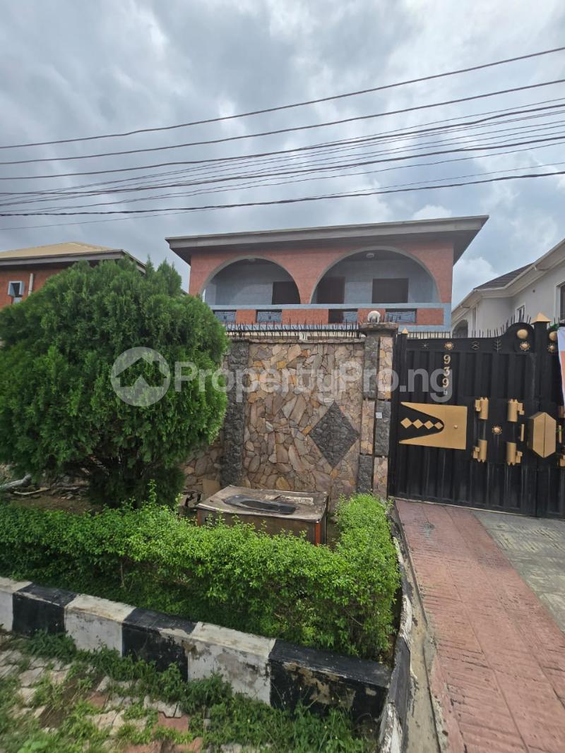 5 bedroom Flat / Apartment for rent Omole phase 2 Ojodu Lagos