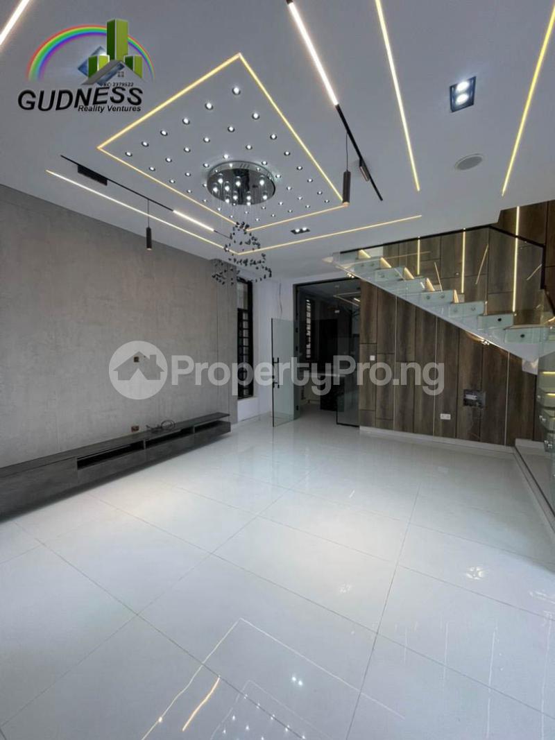 4 bedroom House for rent Ikota Lekki Lagos