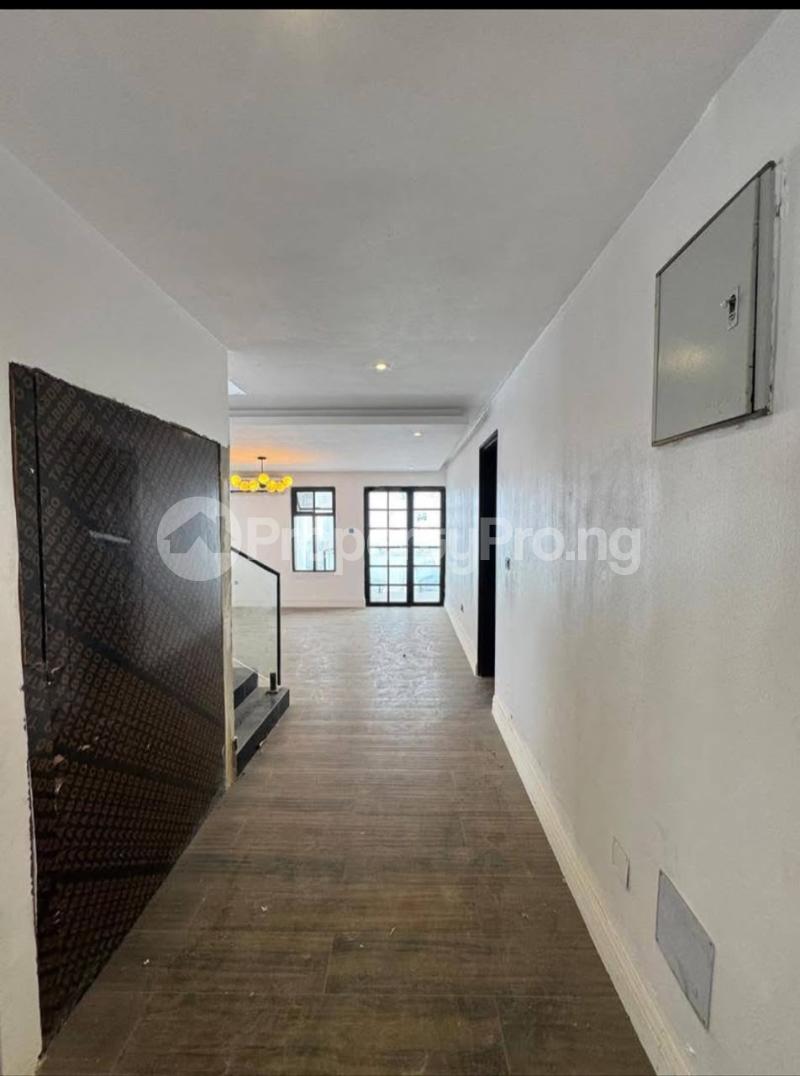 4 bedroom House for sale Banana Island Ikoyi Lagos
