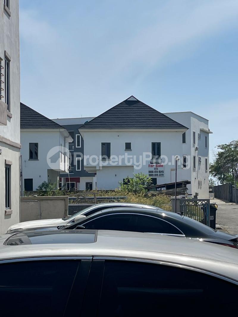 4 bedroom House for sale Favoured Height, Conservation Road 2nd Toll Gate Lekki Lagos