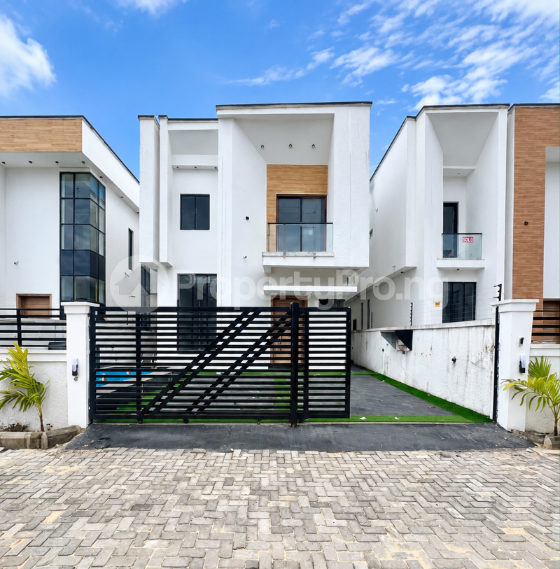 4 bedroom House for sale Chevron Lekki Lagos