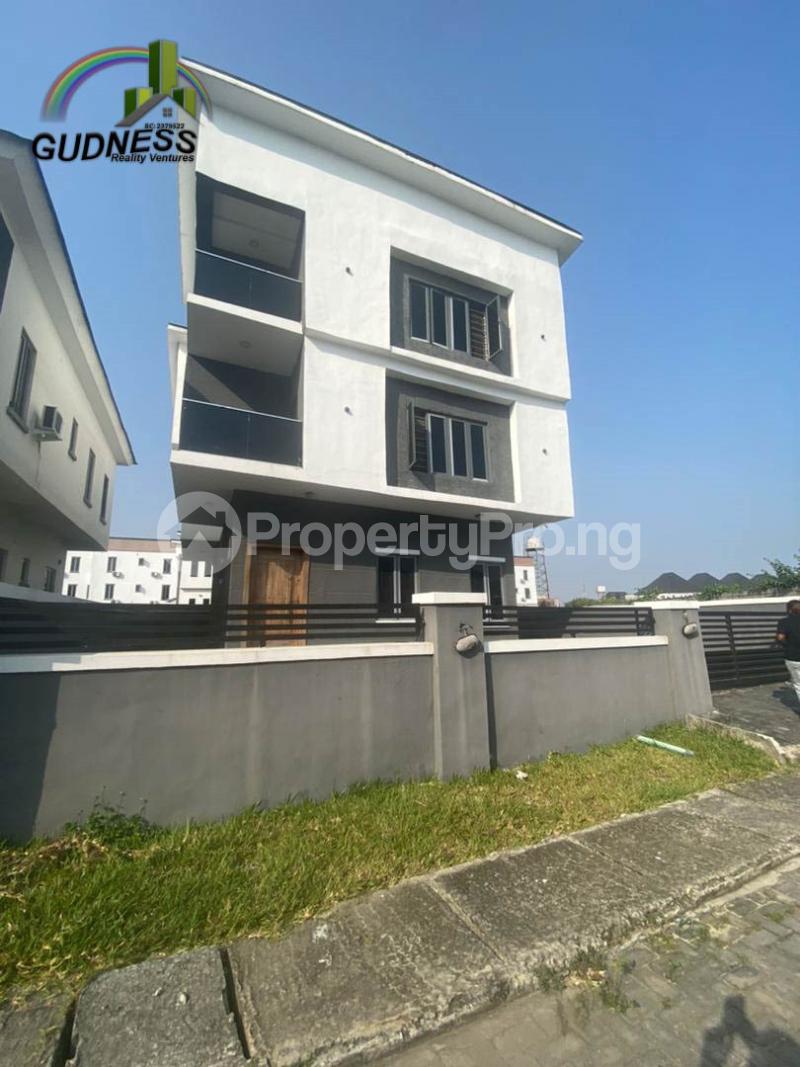 4 bedroom House for sale Lekki Conservation Road Lekki Lagos