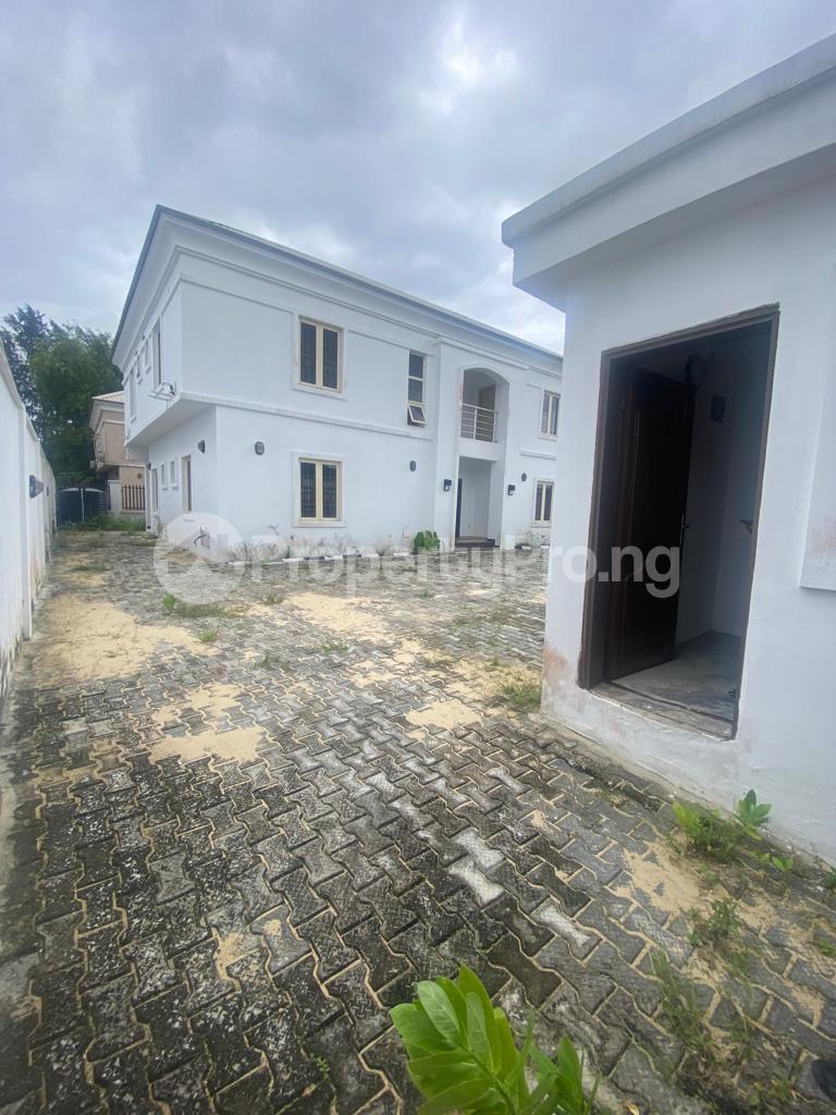 4 bedroom House for rent Monastery Road, Sangotedo Ajah Lagos