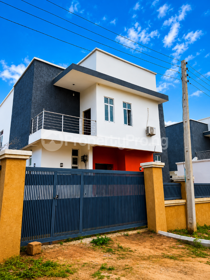 4 bedroom House for sale Off 3rd Avenue Gwarinpa Abuja