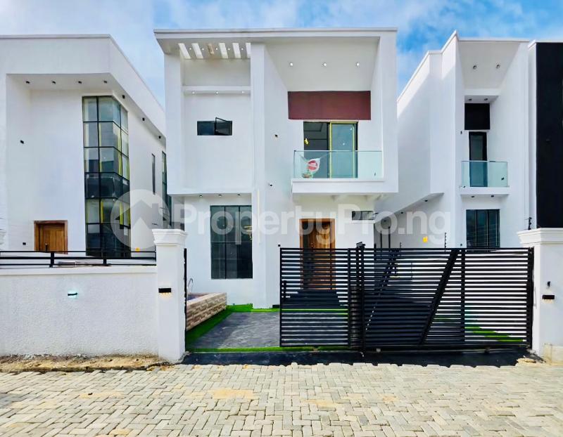 4 bedroom House for sale A Prestigious Estate In Chevron, chevron Lekki Lagos