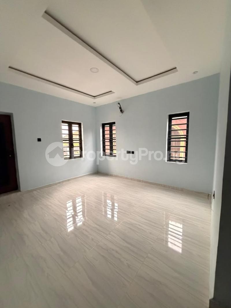 4 bedroom House for sale Magodo Kosofe/Ikosi Lagos
