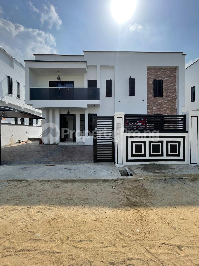 4 bedroom House for sale Estate Off Lekki-Epe Expressway Ajah Lagos