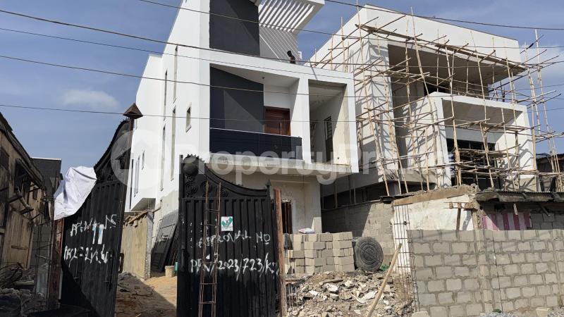 4 bedroom House for sale Gbagada Lagos