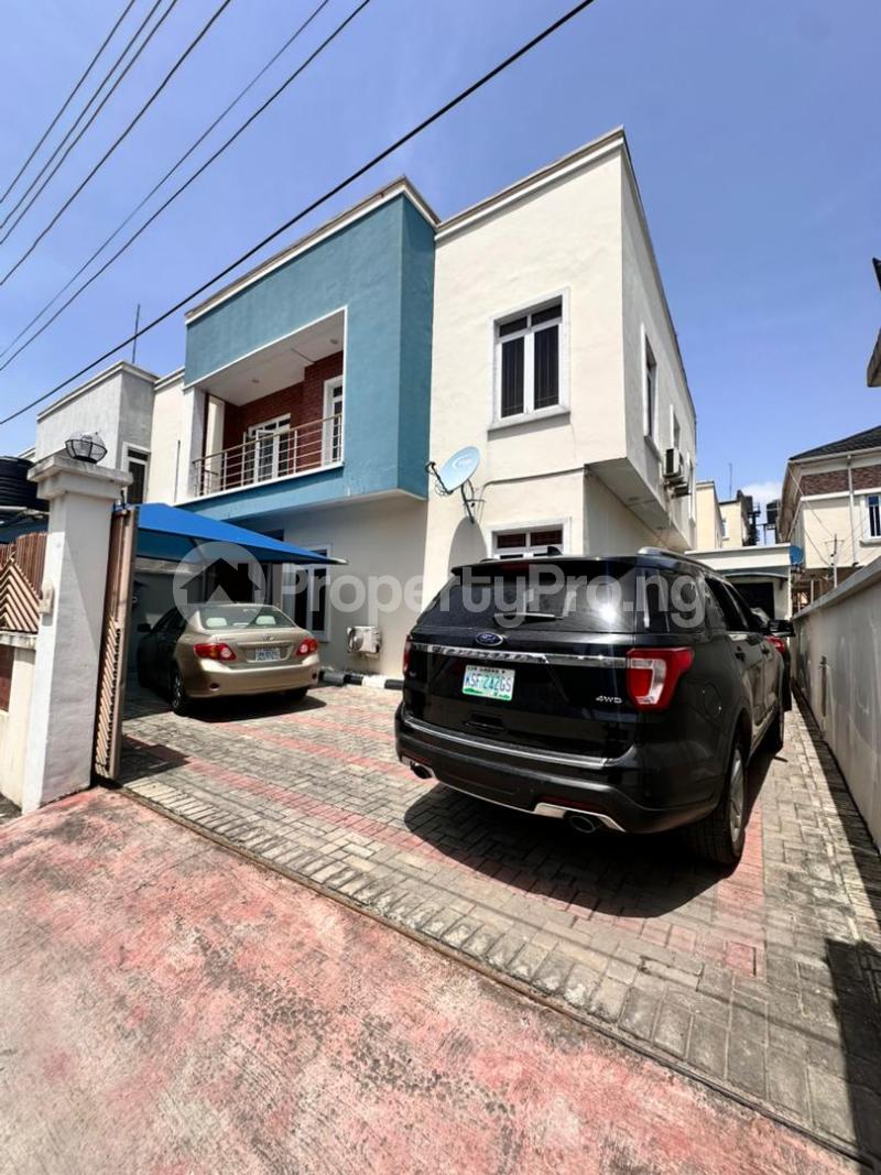 4 bedroom Flat / Apartment for sale Jakande Lekki Lagos