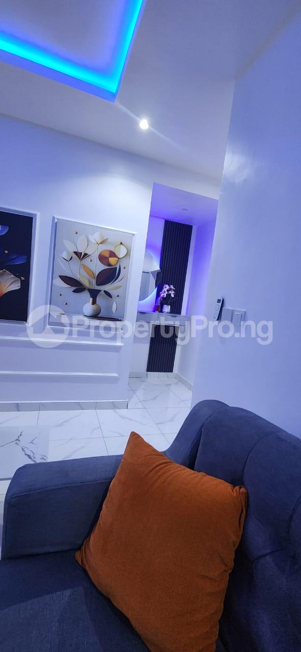 4 bedroom Flat / Apartment for rent Kizzie Daniel Street Along Lekki Expressway Lekki Lagos