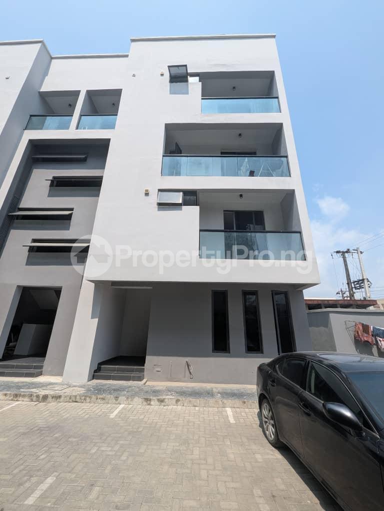 4 bedroom Flat / Apartment for rent Ologolo Lekki Lagos