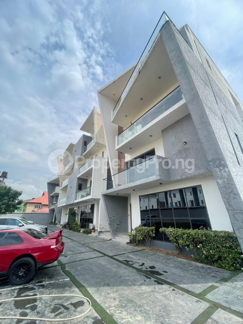 4 bedroom Flat / Apartment for sale ONIRU Victoria Island Lagos