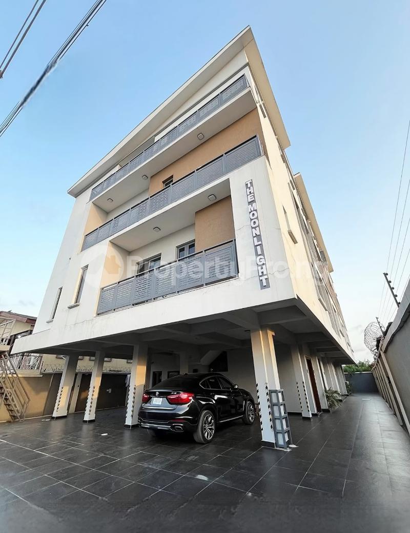4 bedroom House for sale Obanikoro Anthony Village Maryland Lagos