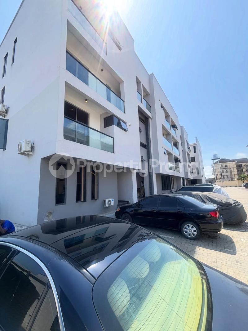 4 bedroom House for rent Ologolo Lekki Lagos