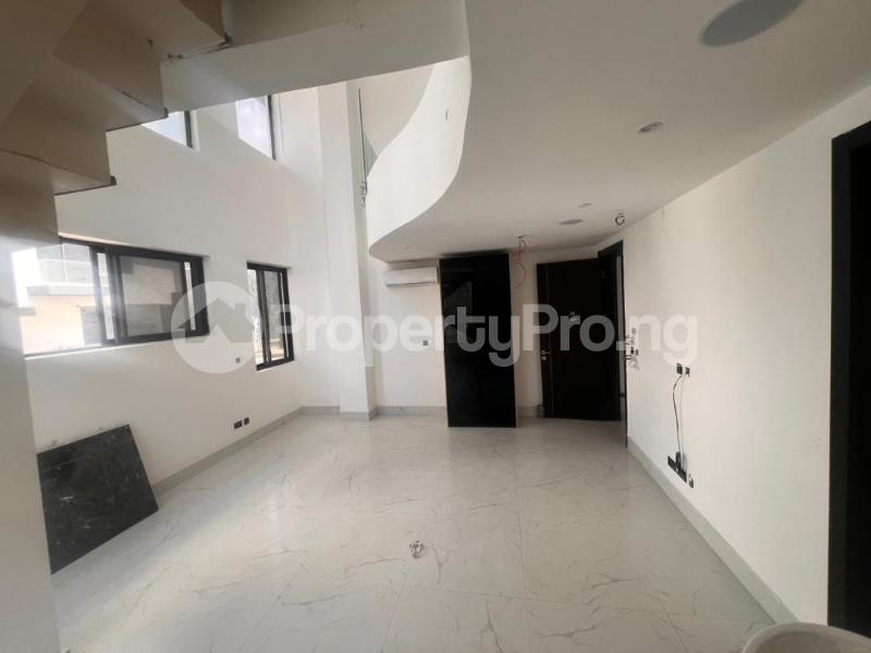 4 bedroom House for sale Banana Island Road, Ikoyi Lagos