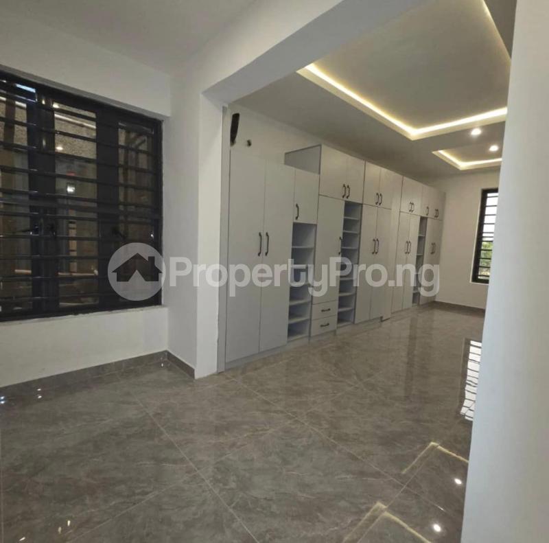 4 bedroom House for sale Adeniyi Jones Ikeja Lagos