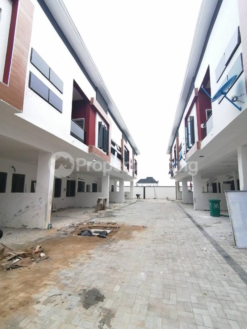 4 bedroom Flat / Apartment for sale   Lekki Phase 2 Lekki Lagos