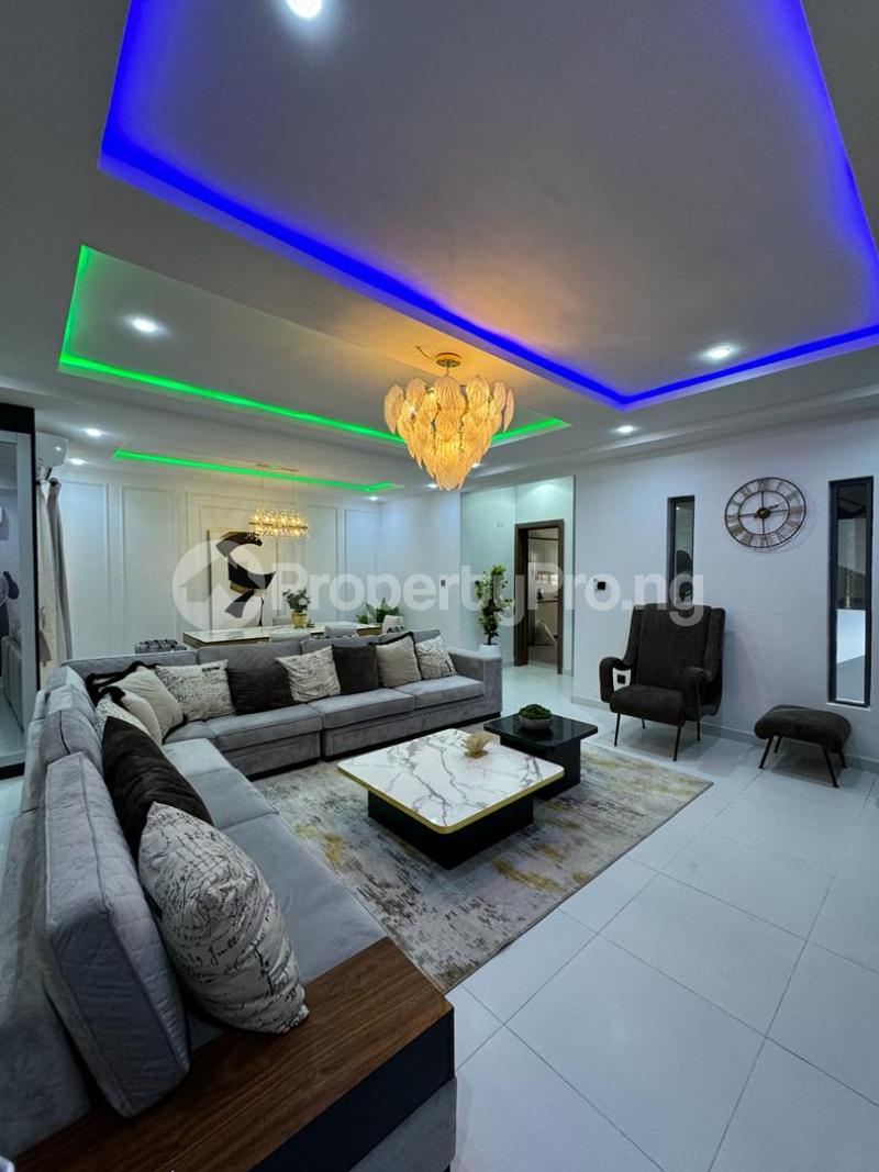 4 bedroom Flat / Apartment for shortlet Ologolo Lekki Lagos