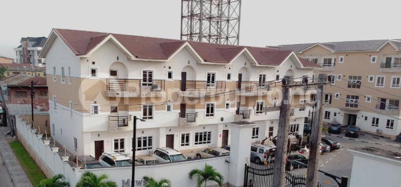4 bedroom House for sale Jacobs Mews Estate Adekunle Yaba Lagos