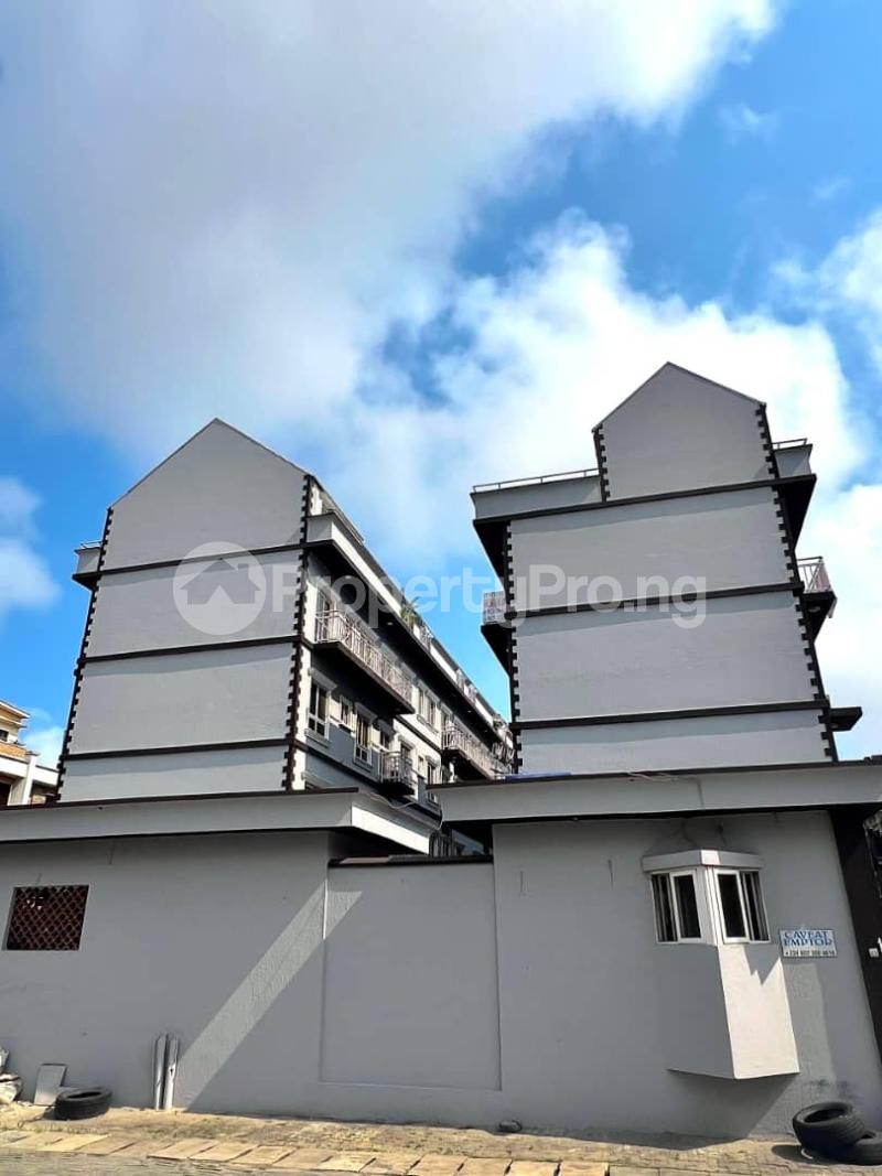 4 bedroom Flat / Apartment for sale ONIRU Victoria Island Lagos