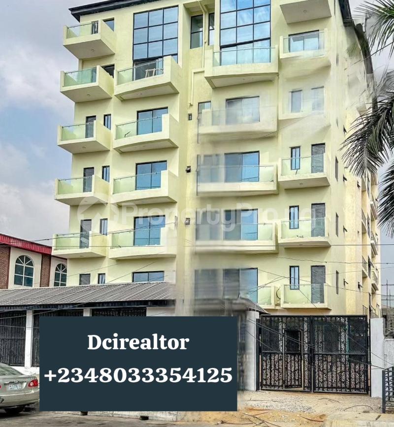 4 bedroom Flat / Apartment for sale ONIRU Victoria Island Lagos