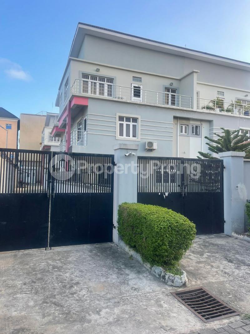 4 bedroom House for rent Dideolu Estates, ONIRU Victoria Island Lagos