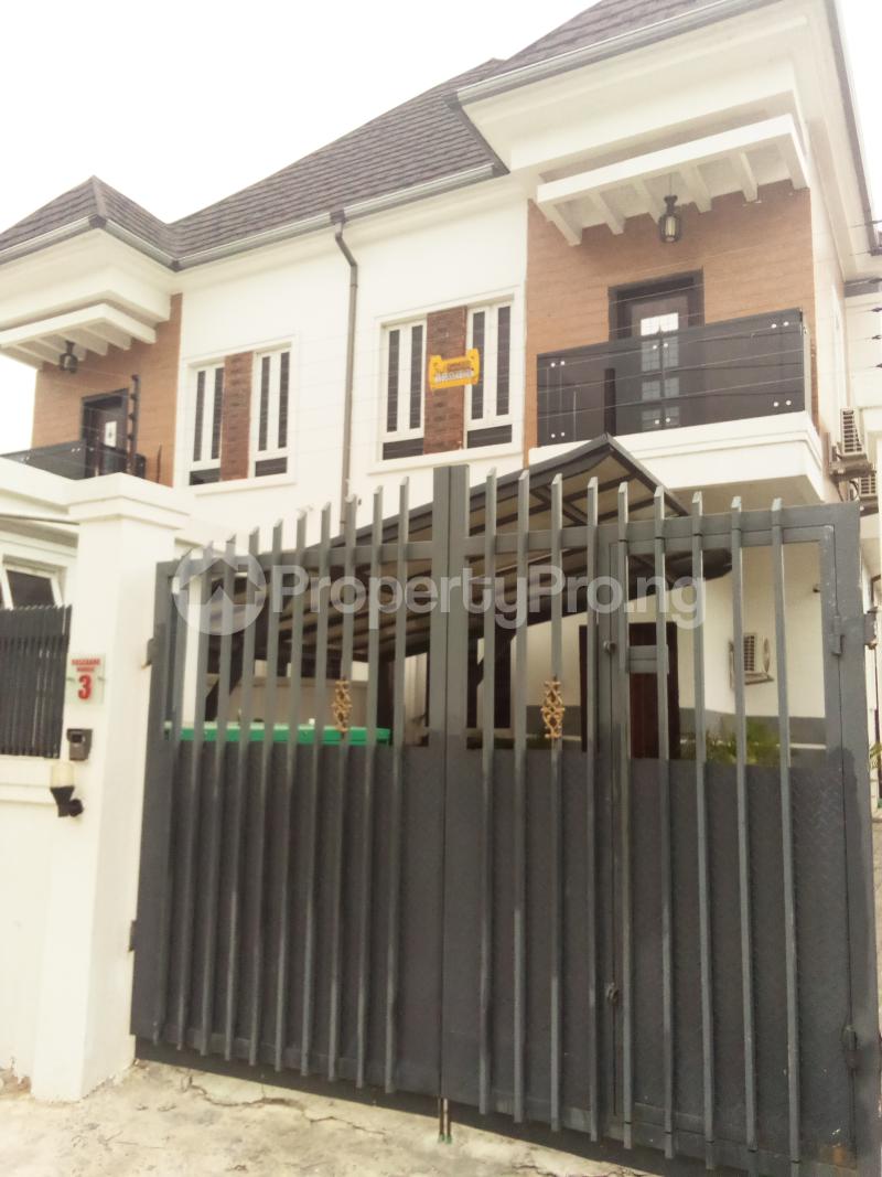 4 bedroom House for sale ... Ologolo Lekki Lagos