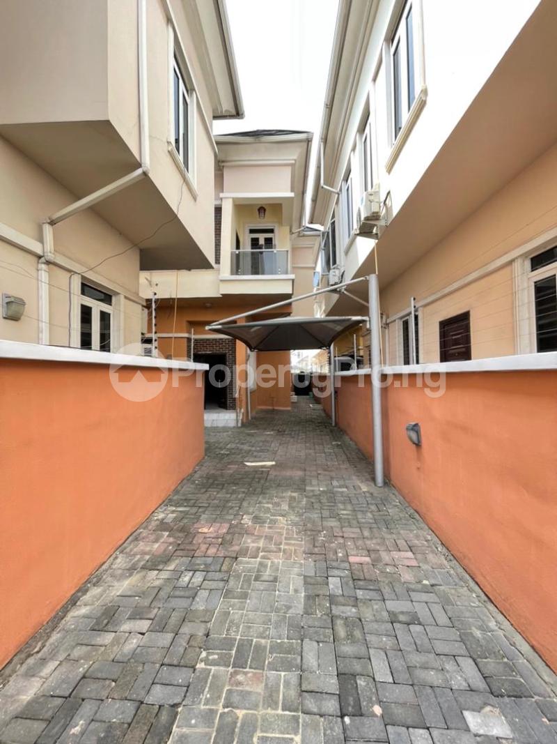 4 bedroom House for rent Chevy View chevron Lekki Lagos