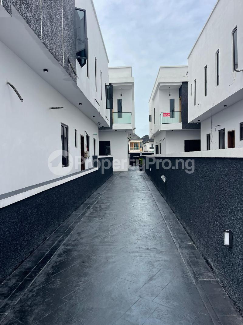 4 bedroom House for sale orchid Lekki Lagos