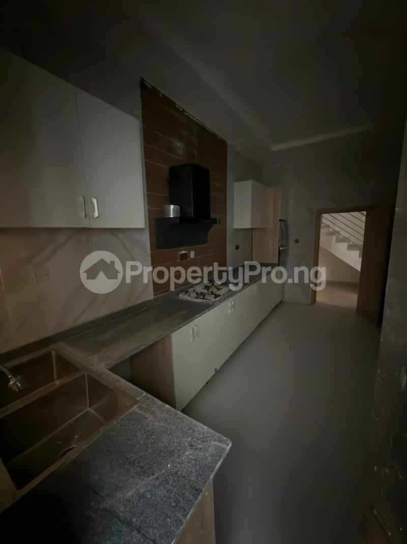 4 bedroom House for rent Atlantic Nominee Estate Ajah Lagos