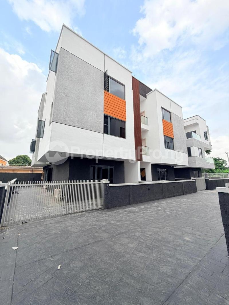 4 bedroom House for sale Adeniyi Jones Ikeja Lagos
