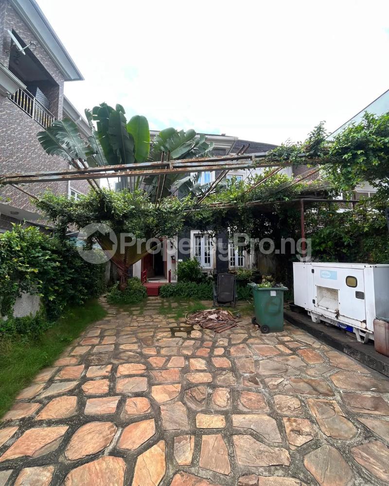 4 bedroom House for sale Osapa london Lekki Lagos