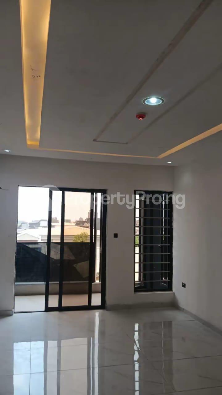 4 bedroom House for sale Maryland Lagos