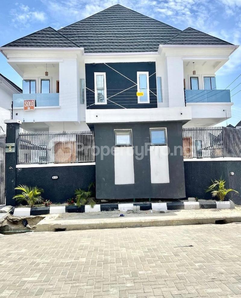4 bedroom House for sale Lekki Lagos