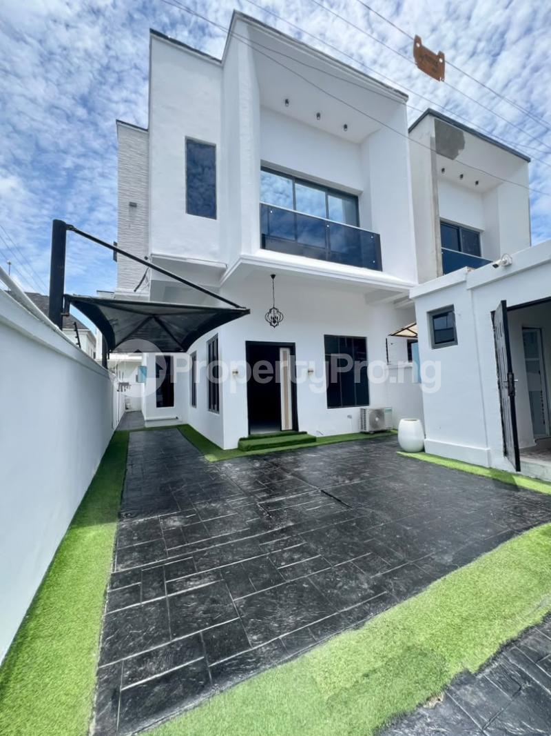 4 bedroom House for sale Chevron Lekki Lagos
