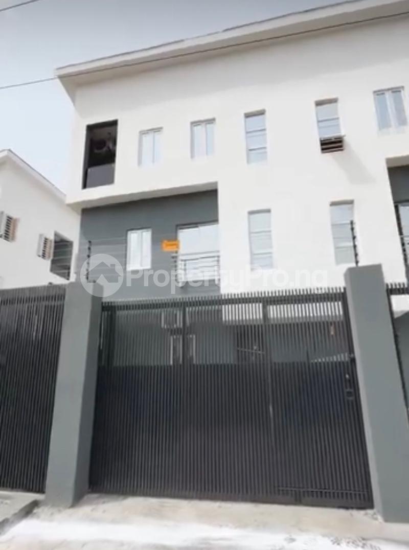 4 bedroom House for rent Ikeja Lagos