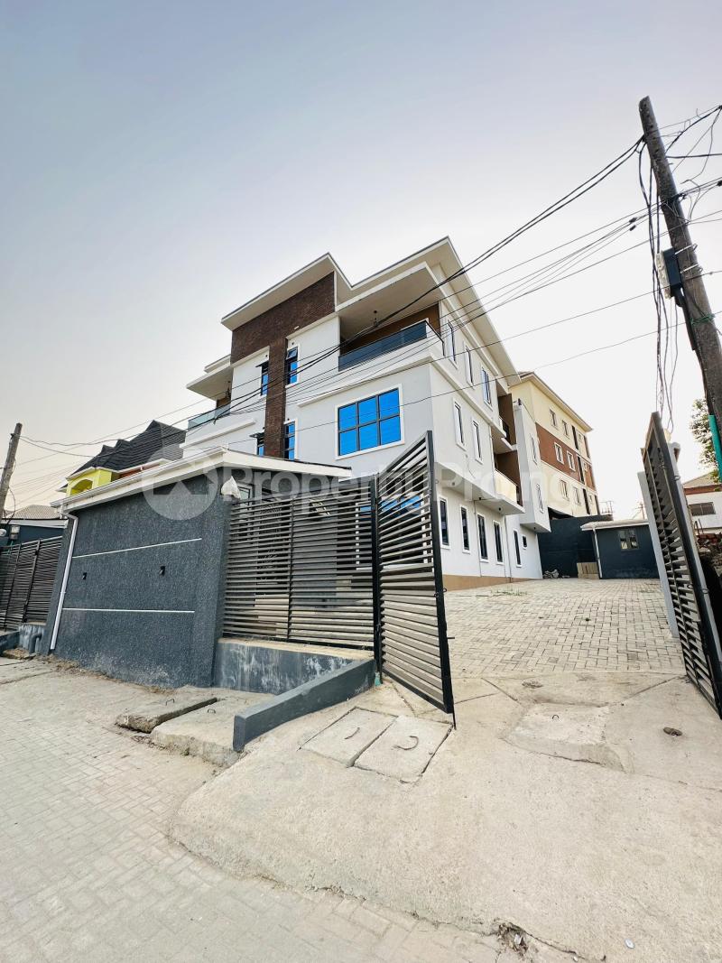 4 bedroom House for sale Maryland Lagos