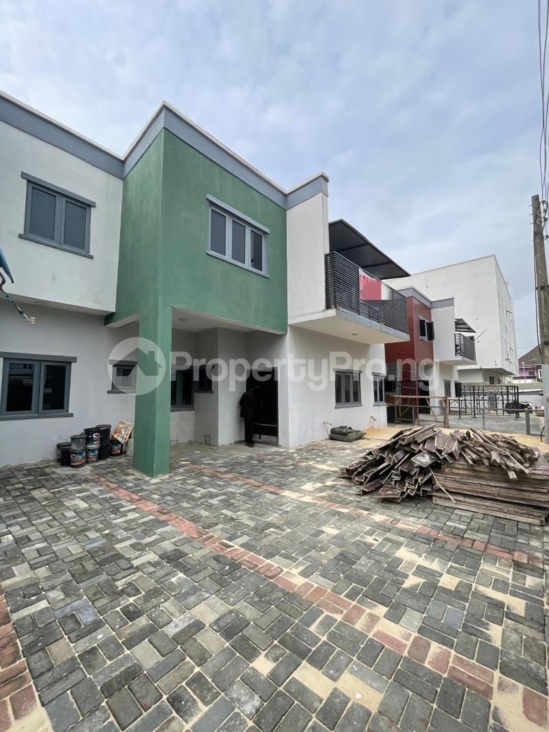 4 bedroom House for sale Ologolo Lekki Lagos
