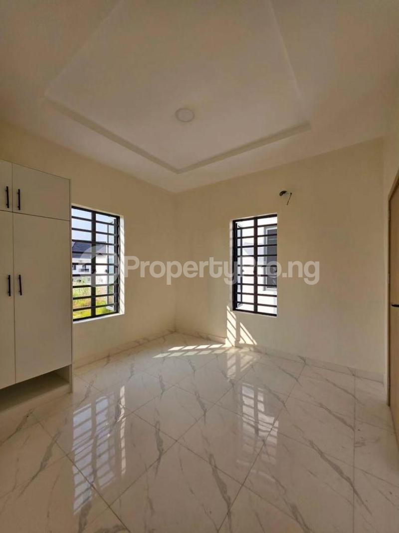 4 bedroom House for sale Lekki Lagos