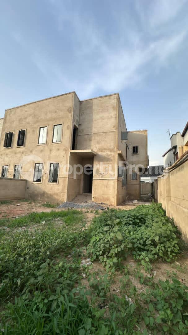 4 bedroom House for sale Awe, Oluyole Extension Ibadan Oyo