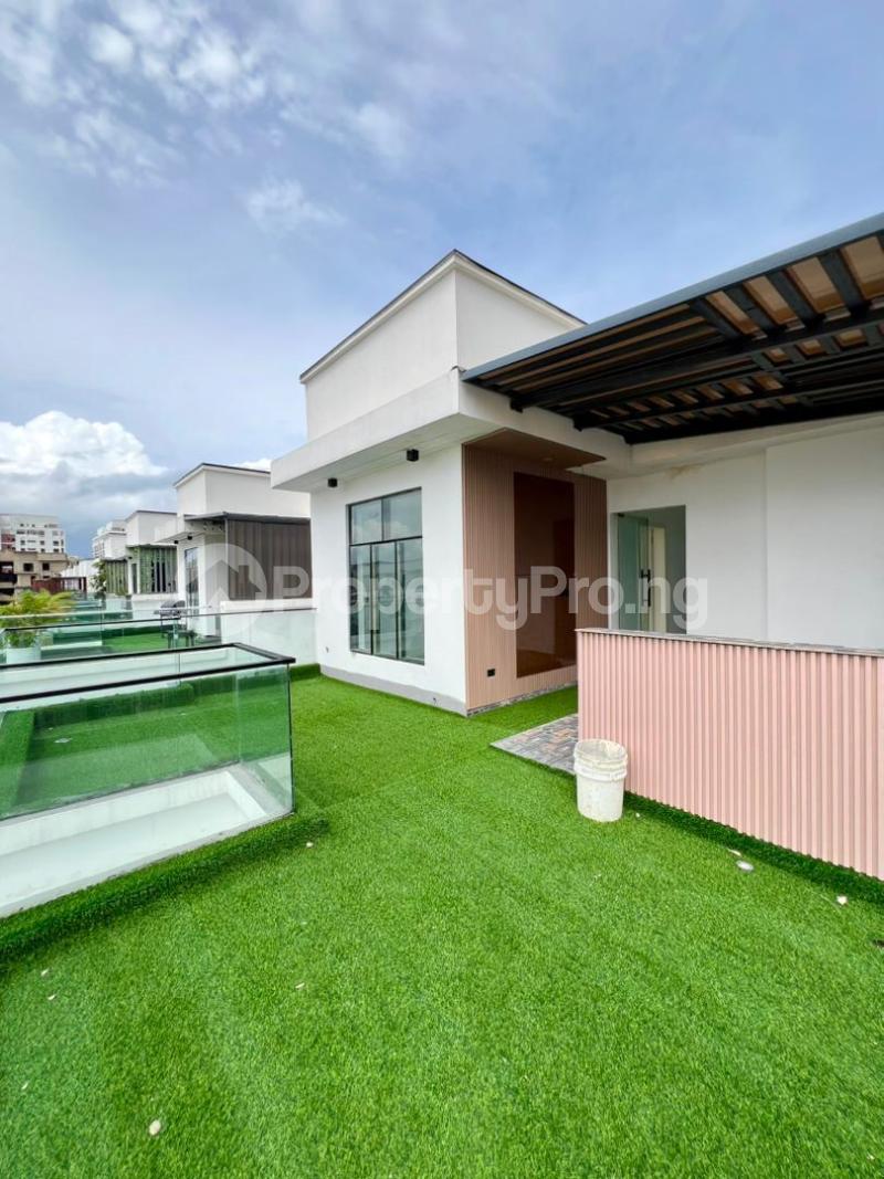 4 bedroom House for sale Ikota Lekki Lagos