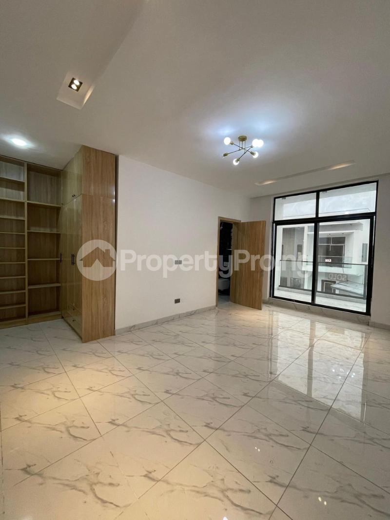 4 bedroom Flat / Apartment for rent orchid Lekki Lagos
