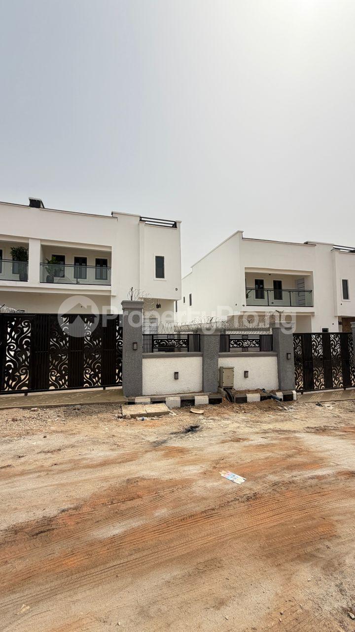 4 bedroom House for sale Lugbe Abuja