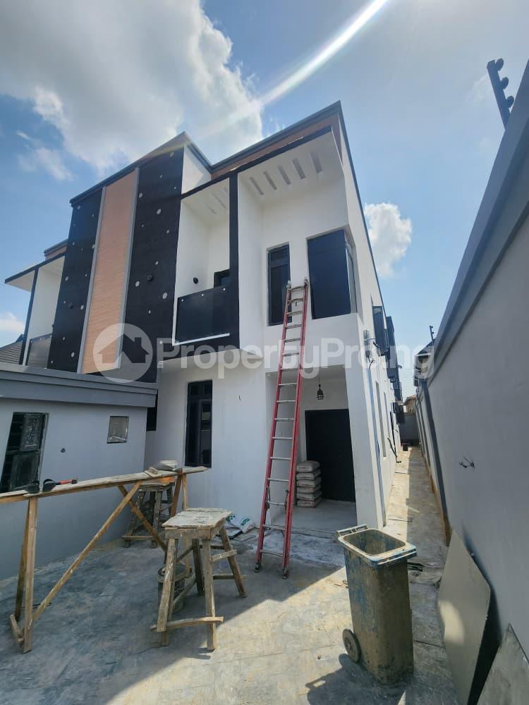 4 bedroom House for sale Surulere Lagos