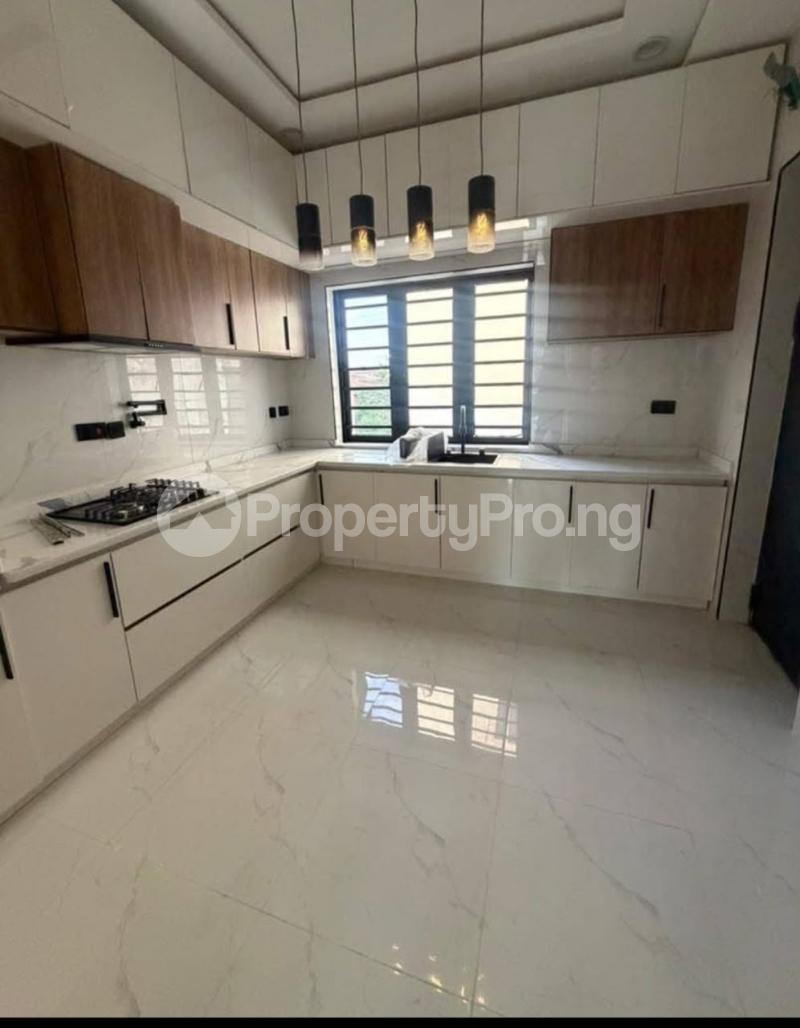 4 bedroom House for sale Adeniyi Jones Ikeja Lagos