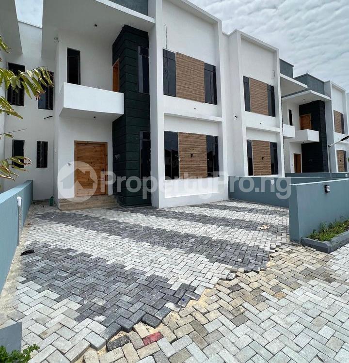 4 bedroom House for sale Ologolo Lekki Lagos